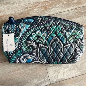 Vera Bradley Grand Travel Cosmetic Bag blue island medallion NWT